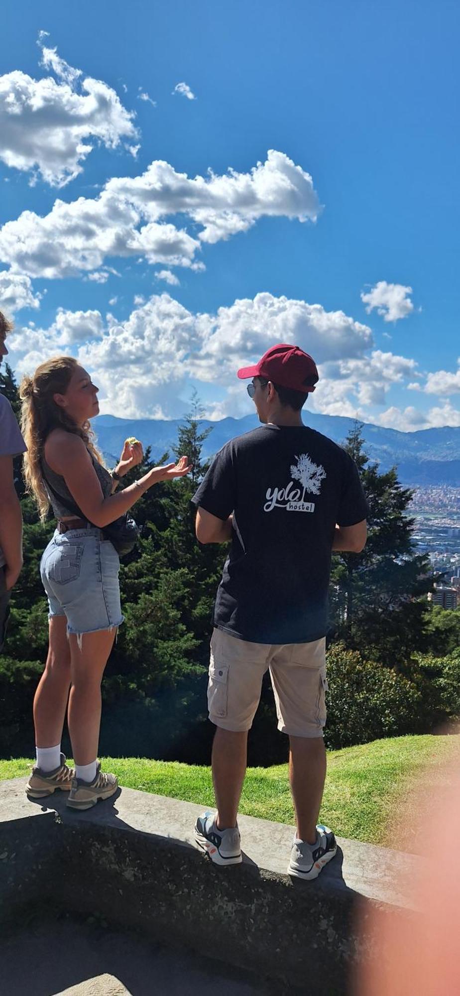 Yolo Hostel Меделин Екстериор снимка